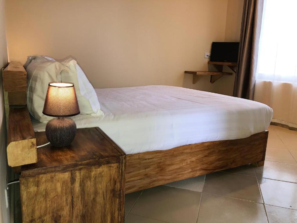 Meley Impala Hotel Munyonyo Eksteriør bilde