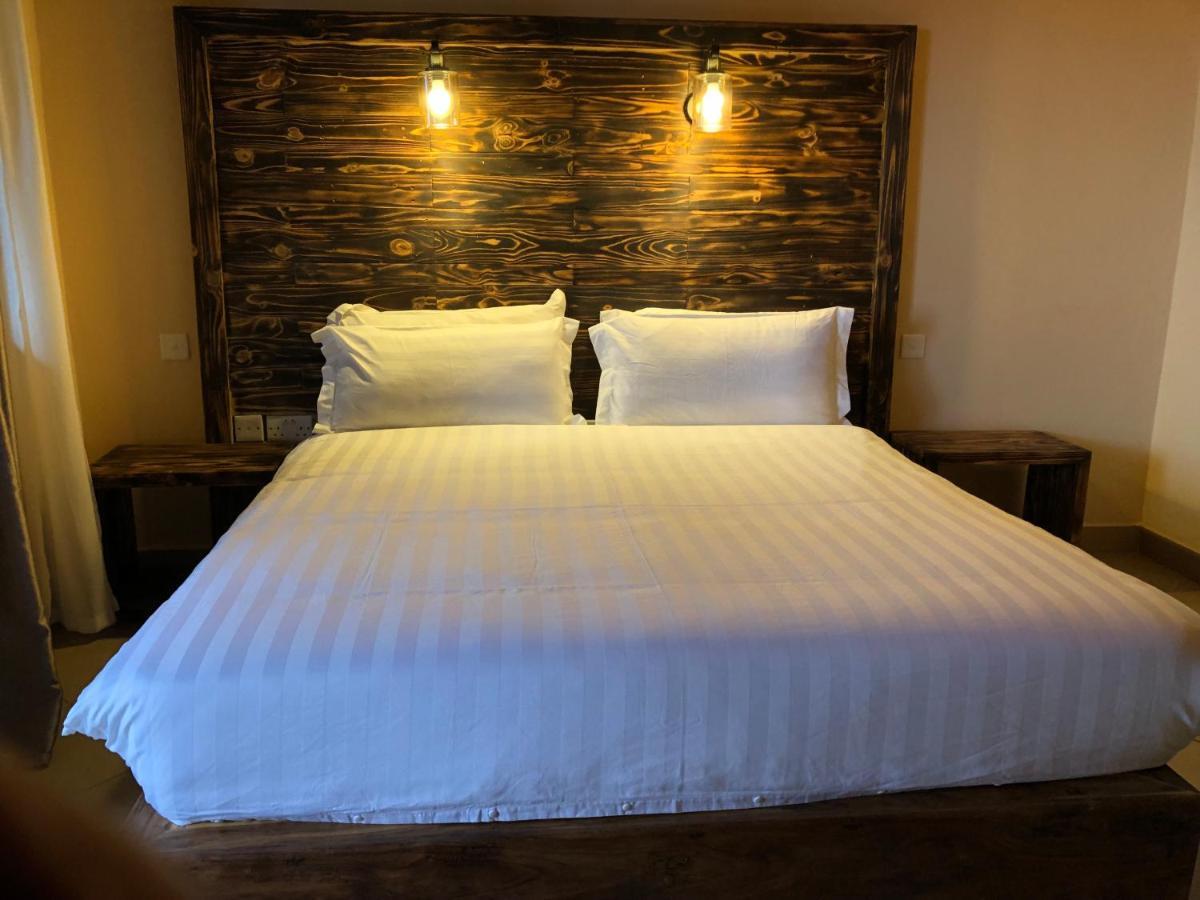 Meley Impala Hotel Munyonyo Eksteriør bilde